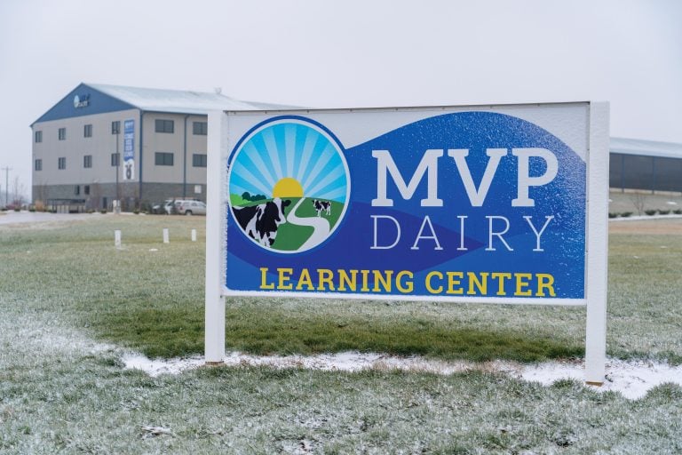 MVP Dairy innovation, visitors Ohio Farm Bureau