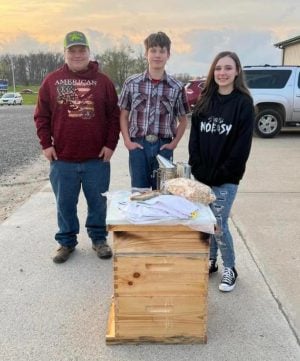Adams County Beekeeper Scholarship winners